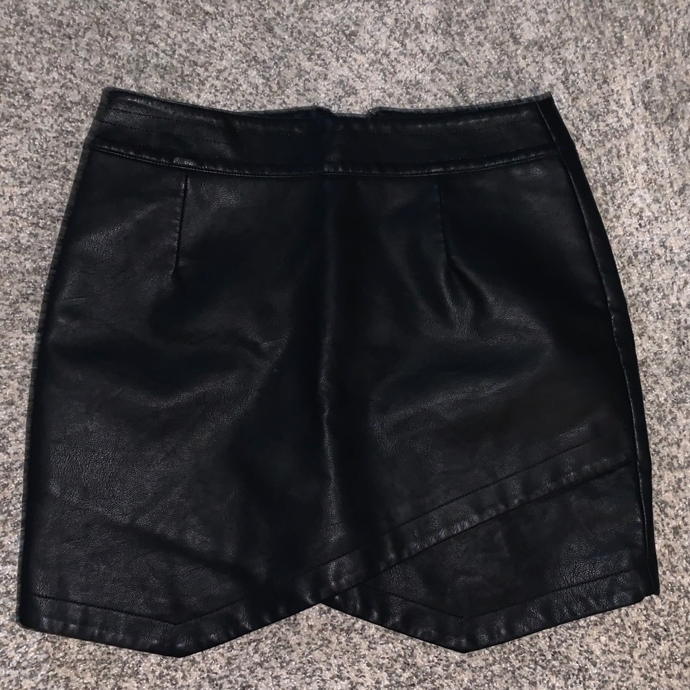 Leather skirt